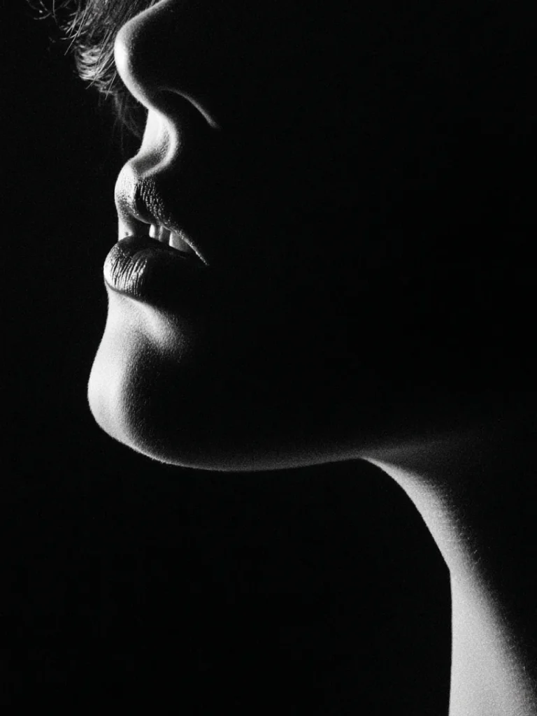 Cool Posters – Silhouette Lips